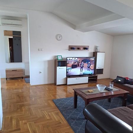 Apartman Zvezdica -Smederevo, Netflix Luaran gambar
